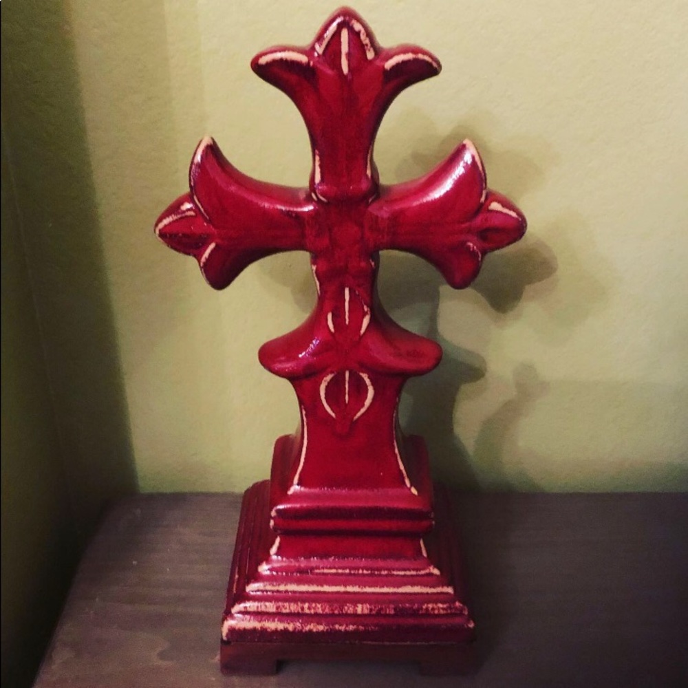 Carolyn Kinder Rustic Maltese Cross Figurine